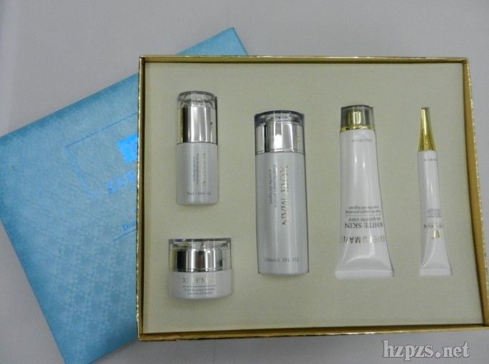 ����ѩ���ף��������ͣ��ӏ�(qi��ng)�ͣ�