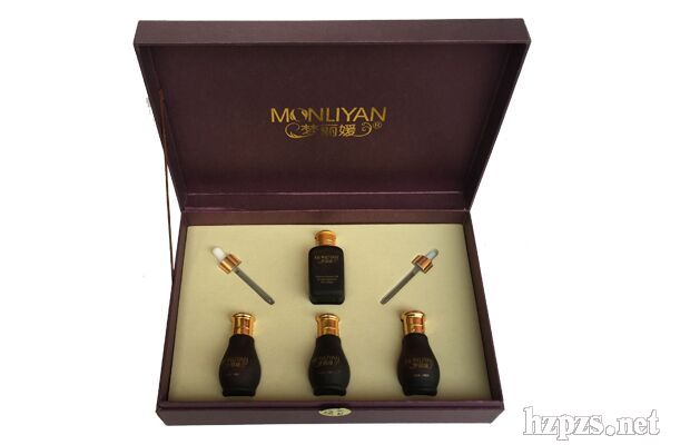 �Q�z���ܰ��Ŷ���(j��ng)���B(y��ng)����