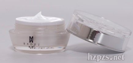 ��ʿ��Ч��˪