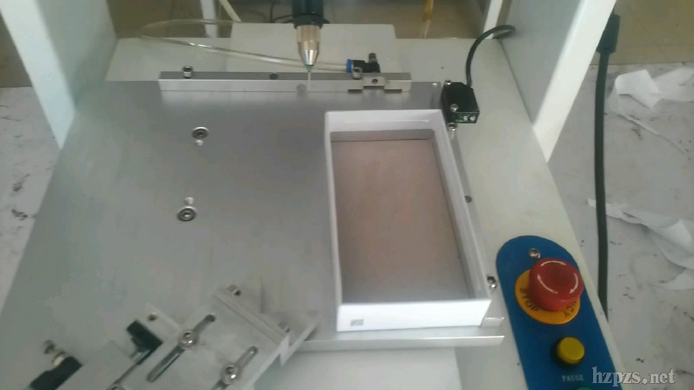 全自動(dòng)點(diǎn)膠機(jī)